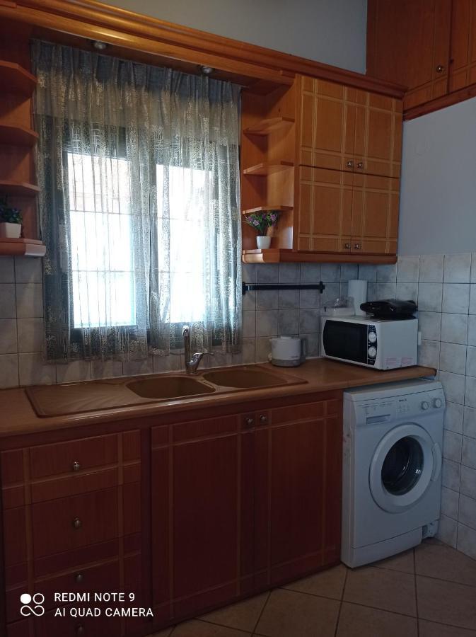 Bratis House Apartment Vartholomio Bagian luar foto
